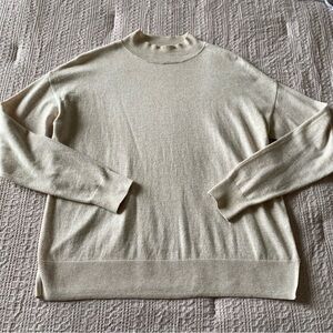 Old Navy Mock Neck Crew Sweater Oatmeal Cream Small Basic Office Fall Winter